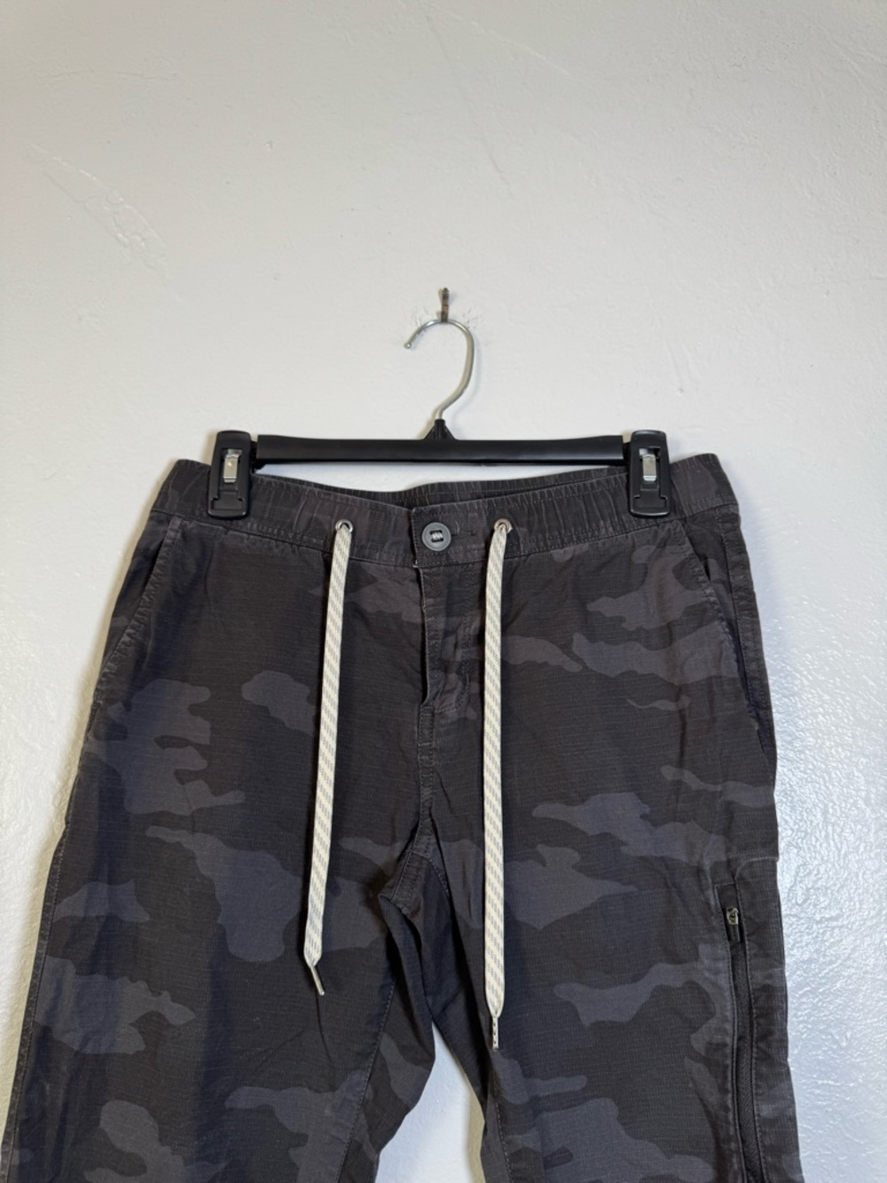Vuori Ripstop Camo Pants - Picture 5 of 14